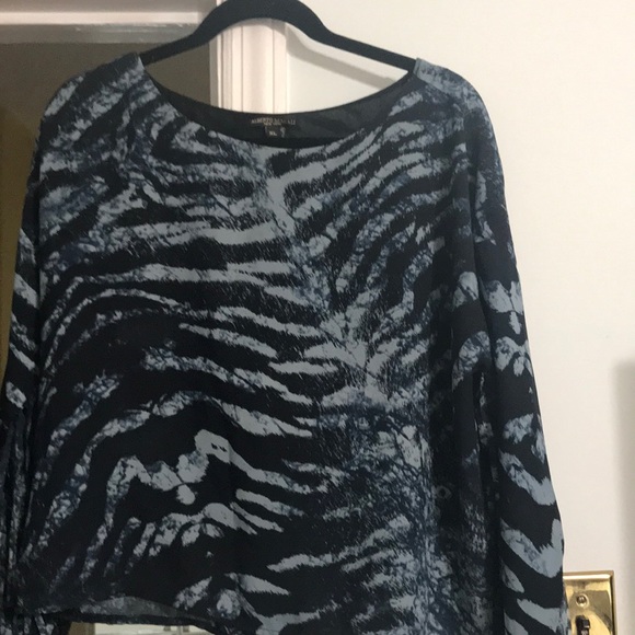 SOLD Alberto Makali blouse xl SOLD - Picture 1 of 3